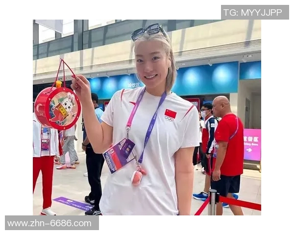 李梦分享中秋团圆美照祝福大家共度佳节快乐时光