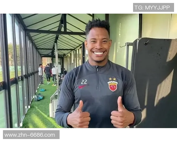 29岁海港中场茹萨宣布自由身加盟成都蓉城正式签约